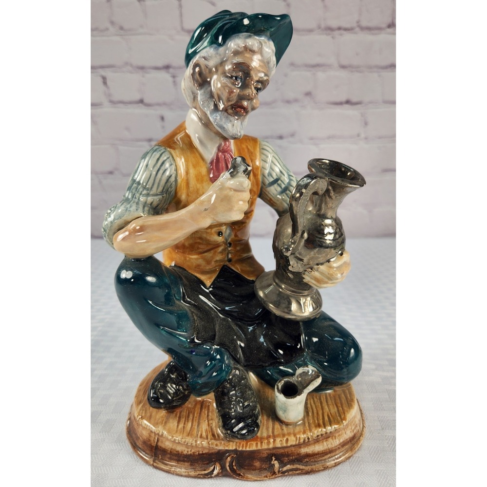 Vintage INARCO Statue Man Cleaning Vase Pastime Simplier Day Figure Decor Japan